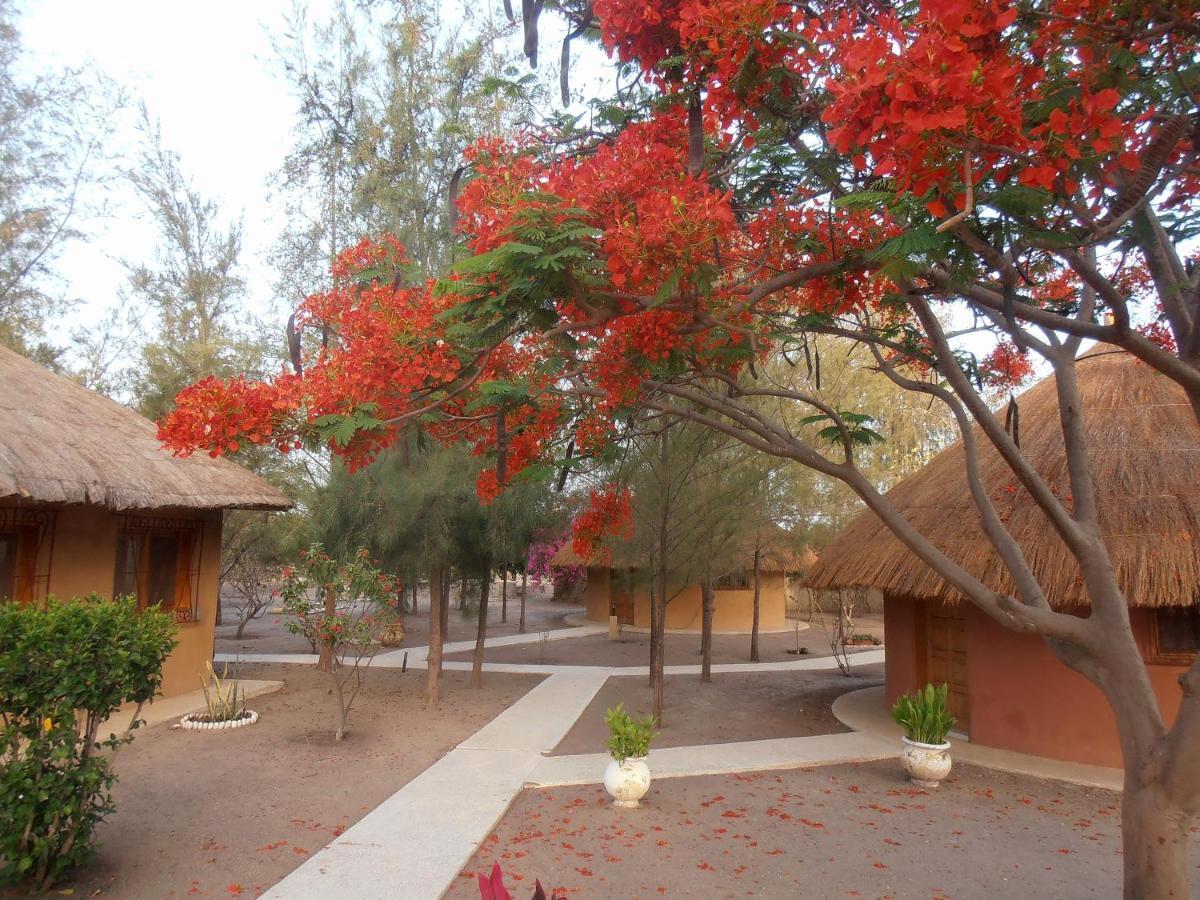 Le Baobab De Nianing Hotel Exterior photo